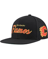 Mitchell Ness Men's Black Calgary Flames Core Team Script 2.0 Snapback Hat