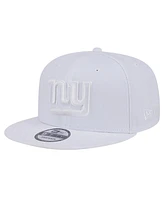 New Era Men's New York Giants Main White on White 9Fifty Snapback Hat