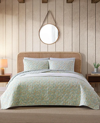 Closeout! Tommy Bahama Home Pineapple Bloom Reversible 3 Piece Quilt Set