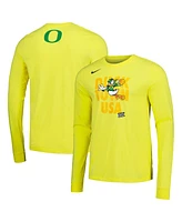 Nike Men's Yellow Oregon Ducks Duck Town Pre-Game Warm-Up Long Sleeve T-Shirt