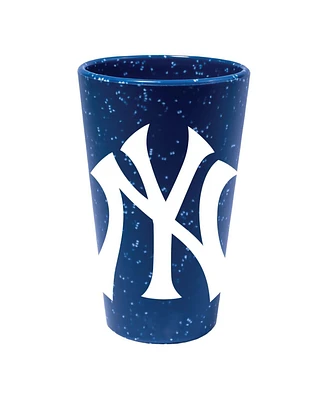 Wincraft New York Yankees 16oz. Team Color Silicone Pint Glass