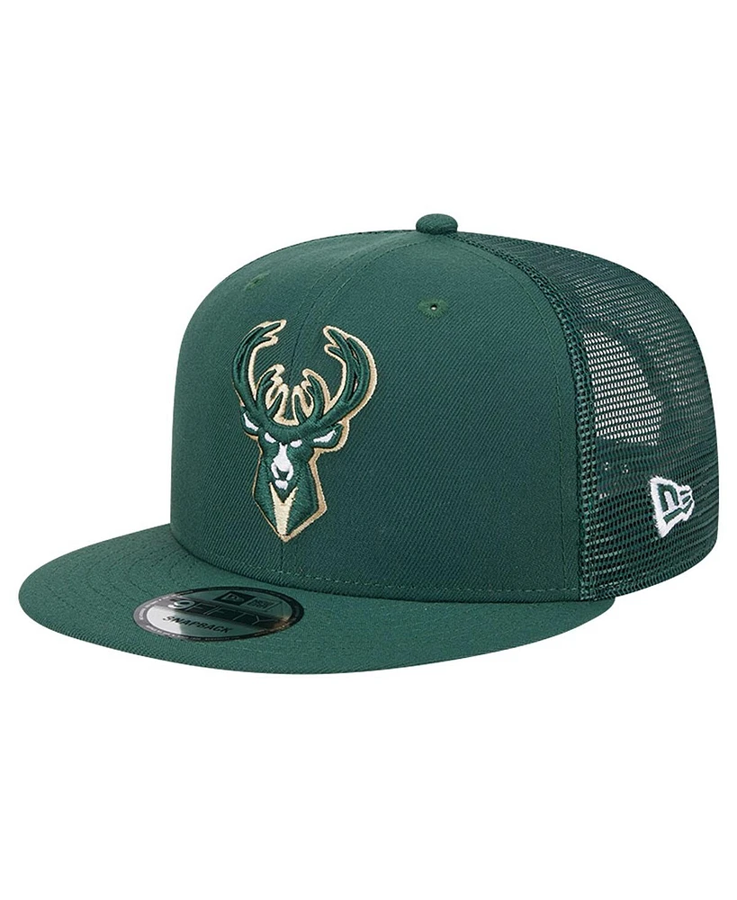 New Era Men's Hunter Green Milwaukee Bucks Evergreen Meshback 9FIFTY Snapback Hat