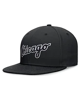 Nike Men's Black Chicago White Sox Evergreen Performance Fitted Hat