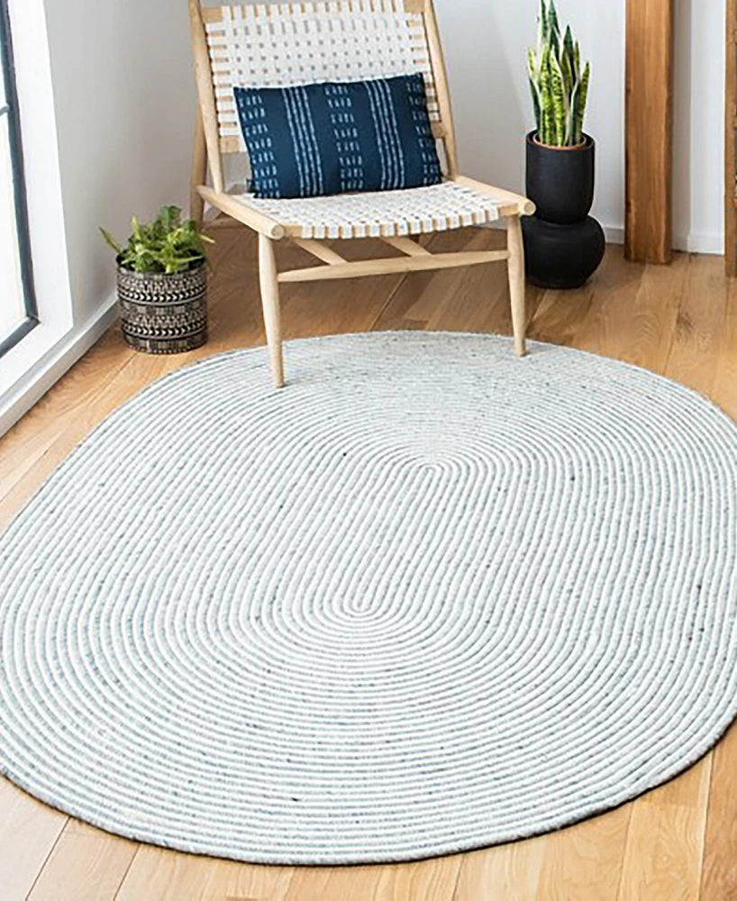 Safavieh Braided BRD905F 5'x7' Oval Area Rug