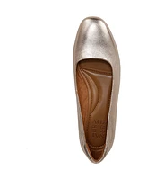 Naturalizer Women's Kelly-Ballet Square Toe Flats