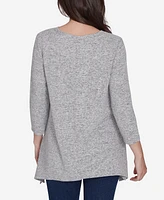 Ruby Rd. Petite Scoop Neck Solid Hatchi Knit Sharkbite Top with Fabric Splicing Detail