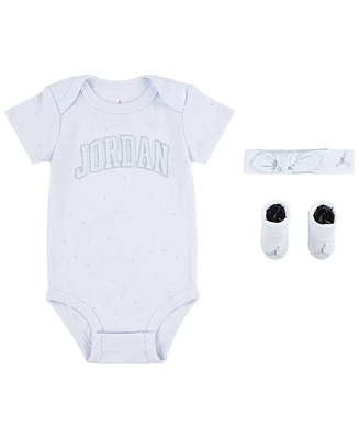 Jordan Girls Baby Blue Bodysuit, 3-Piece Set