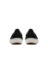 Clarks Women's Cloud Steppers Breeze Sky Air Closed Toe Shoes