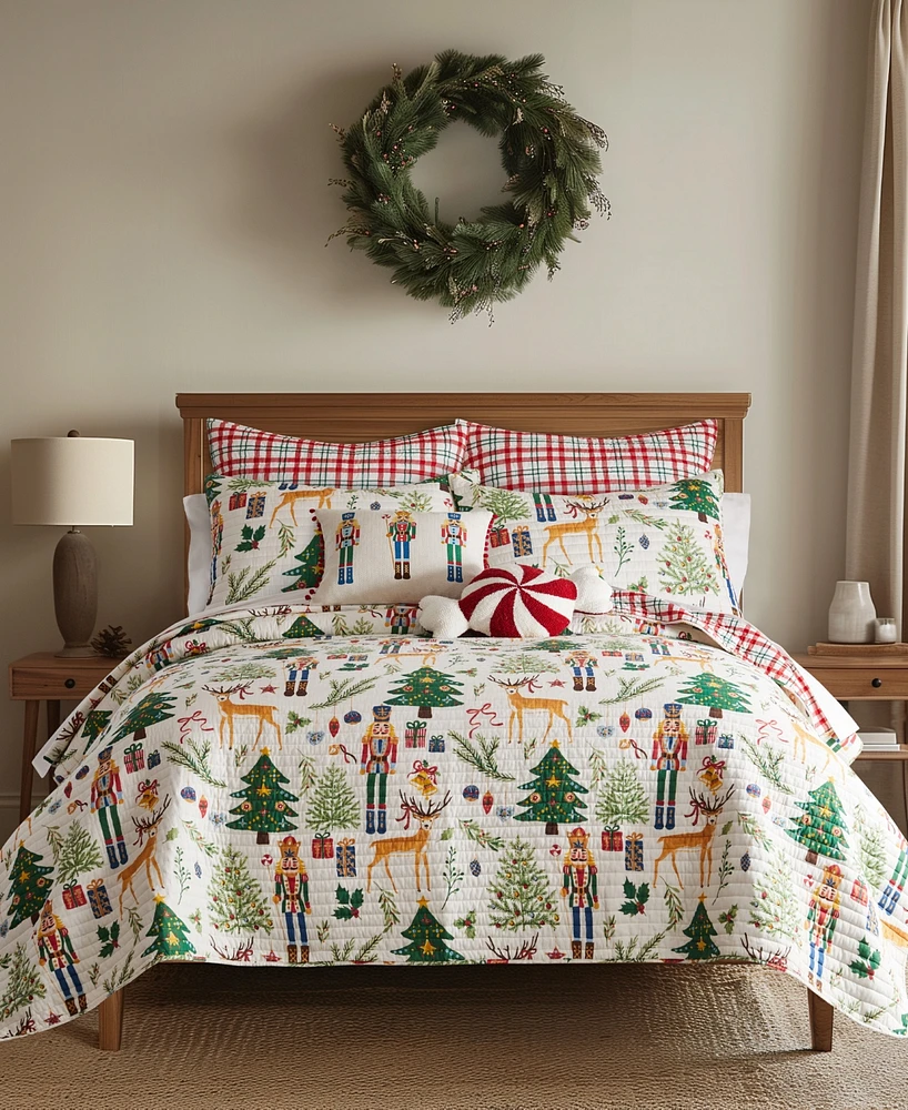 Levtex Nutcracker Reversible 3-Pc. Quilt Set, King/California King