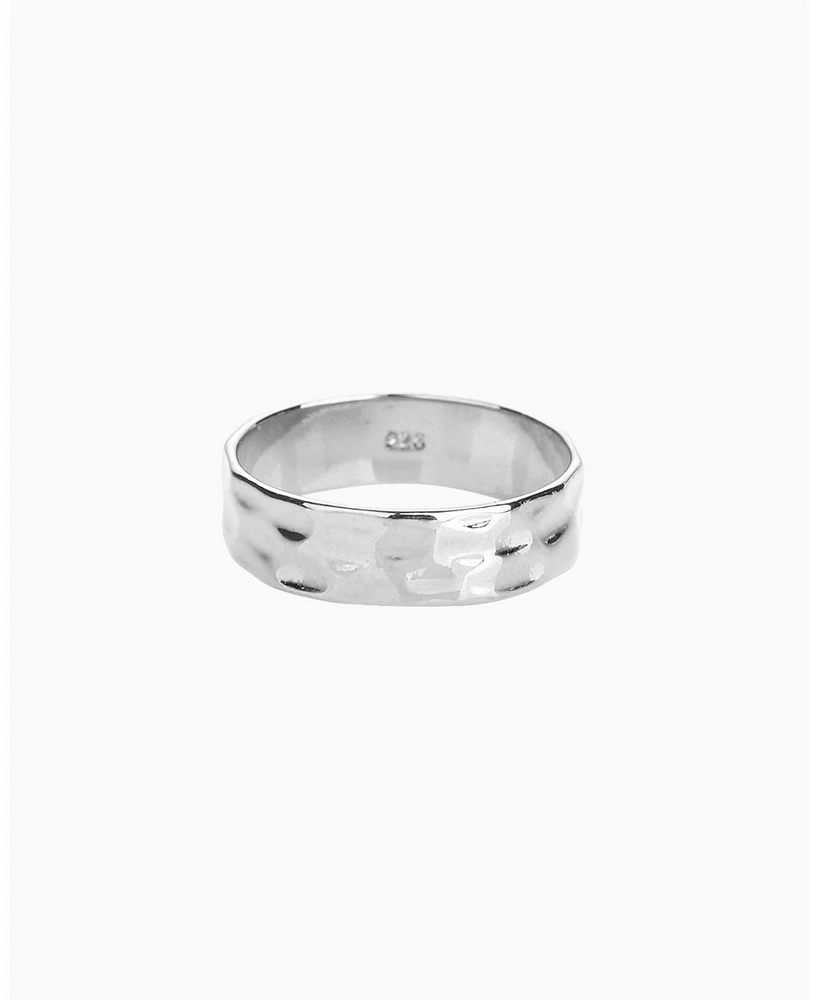 Bearfruit Jewelry Sterling Silver Fiona Thin Hammered Band Ring Size