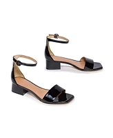 Bernardo Footwear Jalena Low Heel Sandal