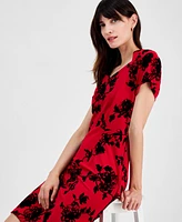 Connected Women's Queen Anne Floral-Print Dress