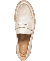 Born Women's Carrera Round Toe Loafer