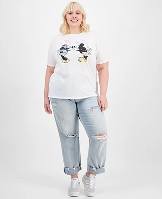 Disney Trendy Plus Mickey & Minnie Kiss T-Shirt