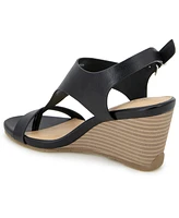 Kenneth Cole Reaction Women's Greatly Thong Almond Toe Wedge Sandals