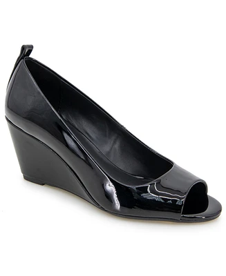 Kenneth Cole Reaction Women's Elinor Mid Wedge Pumps