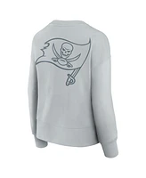 Fanatics Women's Gray Tampa Bay Buccaneers Elements Pullover Sweatshirt