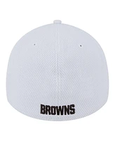 New Era Men's White Cleveland Browns Active 39THIRTY Flex Hat