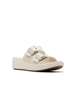 Clarks Cloudsteppers Women's Drift Buckle Slip-On Flat Sandals