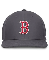 Nike Men's Gray Boston Red Sox Pro Performance Snapback Hat