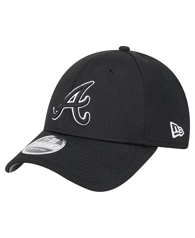 New Era Men's Black Atlanta Braves Pivot 9FORTY Adjustable Hat