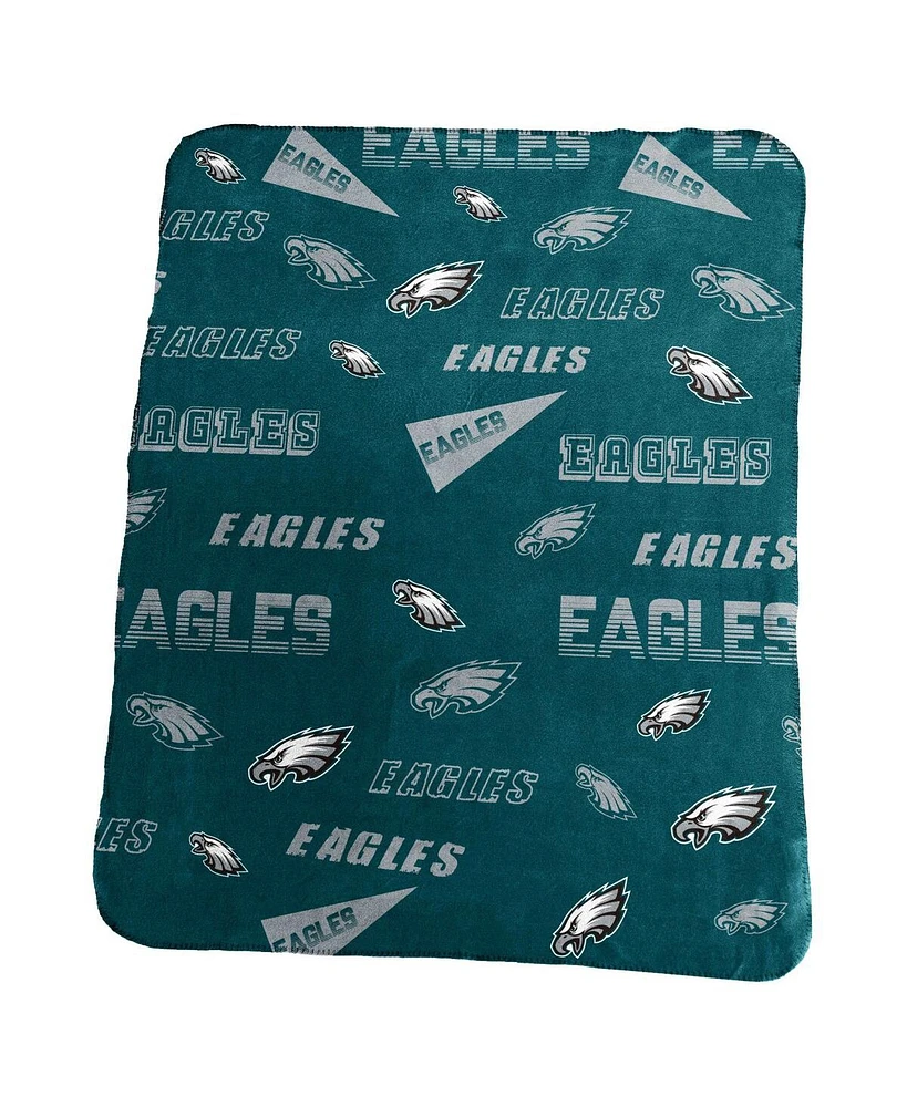 Logo Brands Philadelphia Eagles 50" x 60" Classic Fleece Blanket