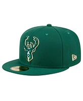 New Era Men's Hunter Green Milwaukee Bucks Throwback Pennant 59FIFTY Fitted Hat