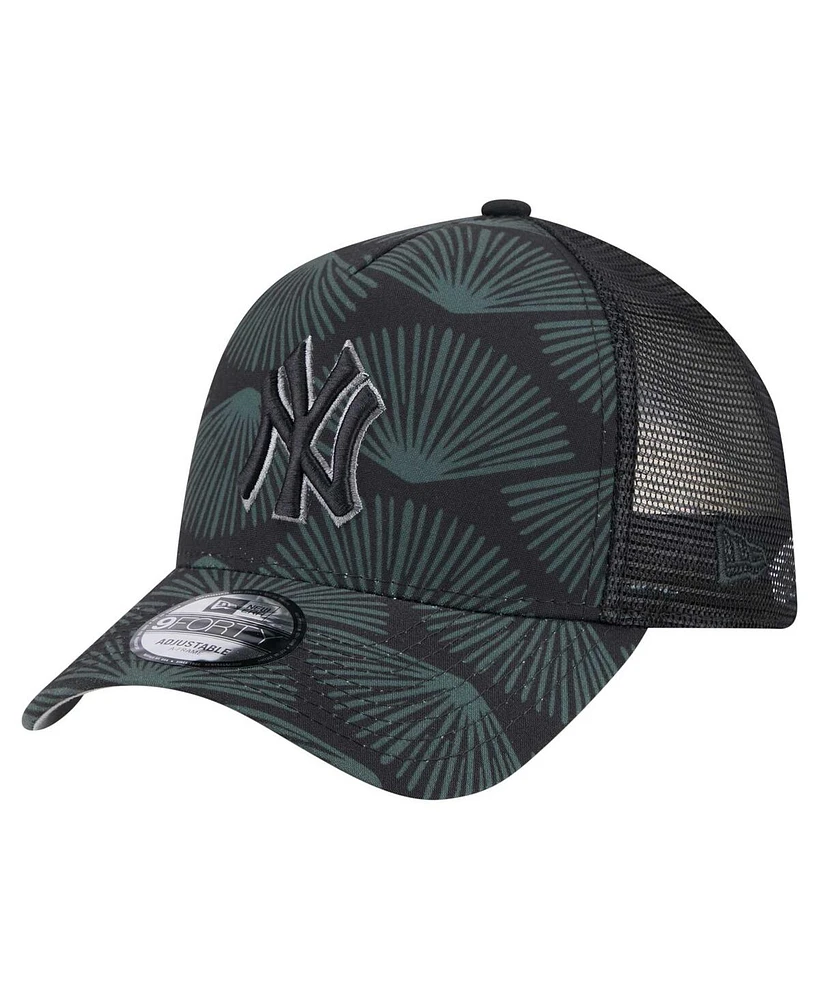 New Era Men's Black New York Yankees 9FORTY A-Frame Trucker Adjustable Hat