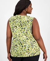 Kasper Plus Printed Sleeveless Keyhole Blouse