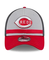 New Era Men's Gray/Red Cincinnati Reds 2025 Batting Practice 39THIRTY Flex Hat