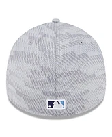 New Era Men's Gray Tampa Bay Rays 2025 Mlb Clubhouse 39THIRTY Flex Hat