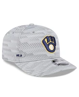 New Era Men's Gray Milwaukee Brewers 2025 Mlb Clubhouse 9SEVENTY Stretch-Snap Hat