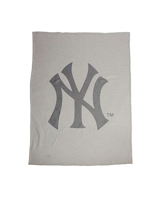 Logo Brands New York Yankees 54" x 84" Sweatshirt Blanket