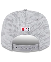 New Era Men's Gray Los Angeles Angels 2025 Mlb Clubhouse 9SEVENTY Stretch-Snap Hat