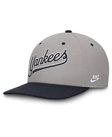 Nike Men's Gray/Navy New York Yankees Cooperstown Collection Pro Performance Snapback Hat