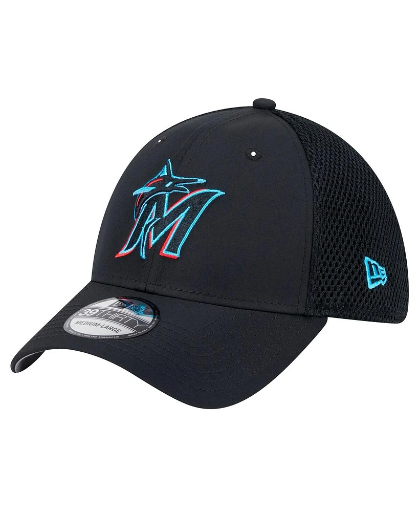 New Era Men's Black Miami Marlins Team Tone 39THIRTY Flex Hat