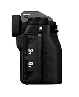 Fujifilm X-T5 Mirrorless Camera with Xf 16-80mm f/4.0 R Ois Wr Lens, Black