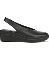 Naturalizer Women's Sutton Closed Almond Toe Slingback Wedges