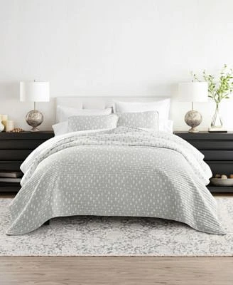 Ienjoy Home Painted Dots Reversible Quilt Sets