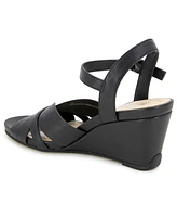 Kenneth Cole Reaction Women's Gomi Wedge Sandals