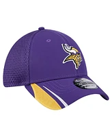 New Era Men's Purple Minnesota Vikings Game Day Linear 39THIRTY Flex Hat