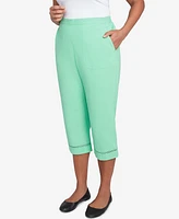 Alfred Dunner Petite Rise & Shine Lace Dotted Trim Capri Pants