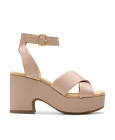 Clarks Collection Women's Nerisa Wedge Sandals
