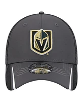 New Era Men's Gray Vegas Golden Knights Linear Featherweight 39THIRTY Flex Hat