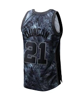 Mitchell & Ness Men's Tim Duncan Black San Antonio Spurs Hardwood Classics 1998/99 Tie-Dye Swingman Jersey
