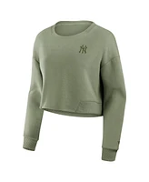 Fanatics Women's Olive New York Yankees Relax Studio Cropped Pullover Sweatshirt
