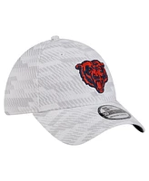 New Era Men's White Chicago Bears Gameday Graded 39THIRTY Flex Hat
