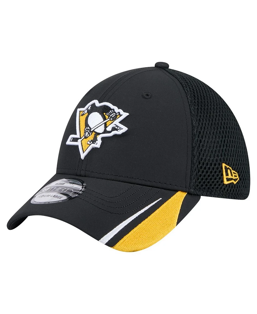 New Era Men's Black Pittsburgh Penguins Linear Featherweight 39THIRTY Flex Hat