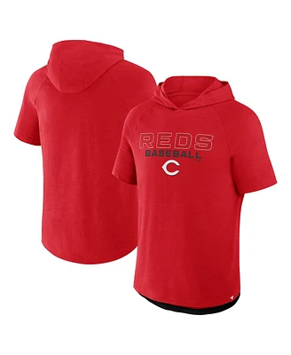Fanatics Men's Red Cincinnati Reds Clubhouse Optimal Play Raglan Short Sleeve Pullover Hoodie