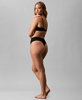 Calvin Klein Women's Stay-Put Firm Mesh Thong Underwear QF8165